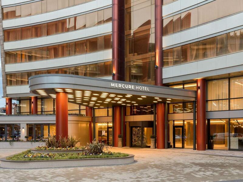 Mercure Sofia Festa Hotel